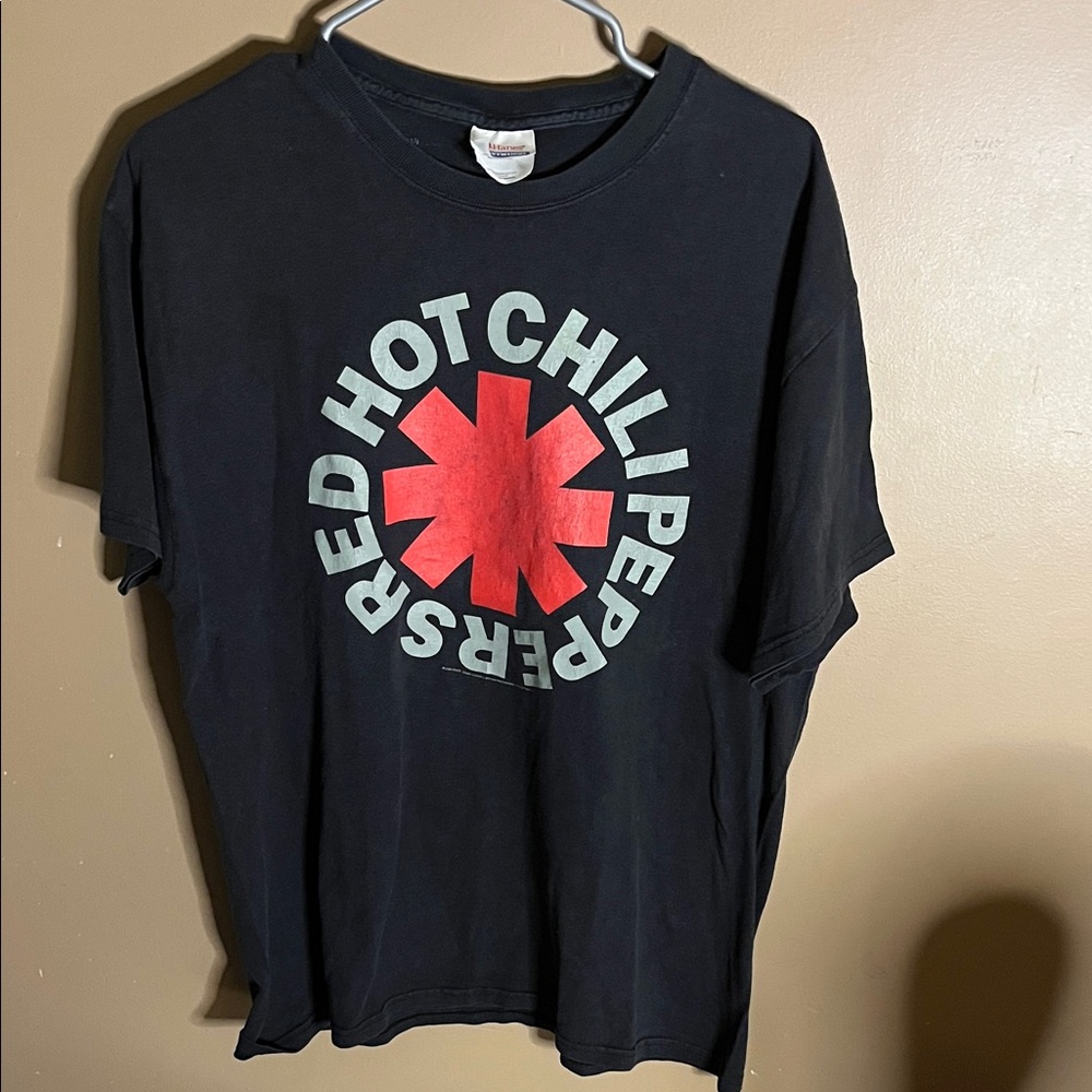 😄Red Hot Chili Peppers 2006 T Shirt - Size Large